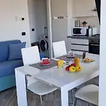 Casa Noemi Con Splendida Vista Lägenhet